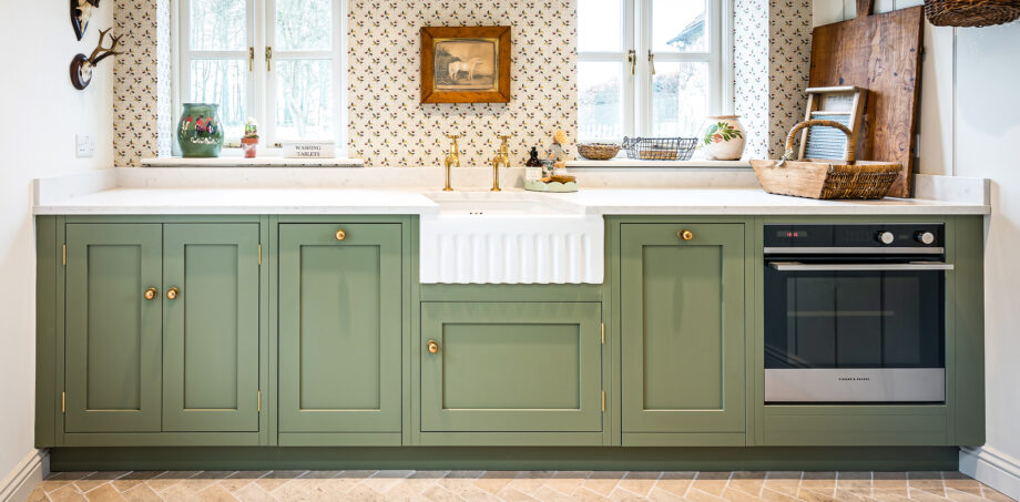Shaker kitchens - Green shaker kitchen cabinets